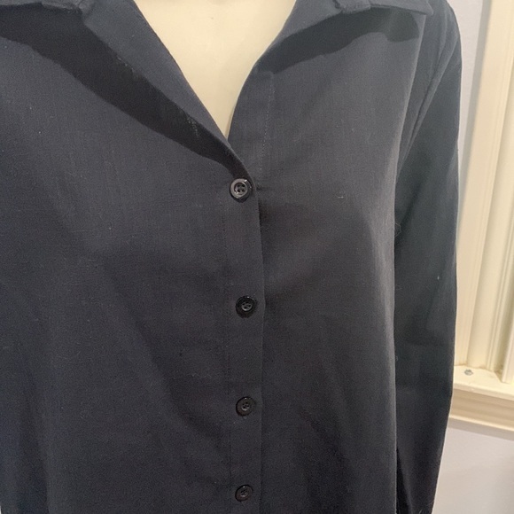 Black Long Sleeve Women’s Button Down‎ Top Size Medium - Picture 4 of 8